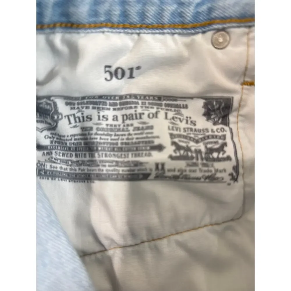 Levi's 501 Light Wash Cutoff Denim Shorts Jorts W28 Distressed Frayed Hem EUC